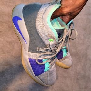 Nike PG 2